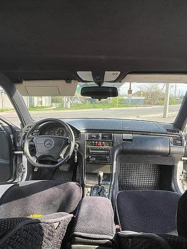 sprinter 4x4: Mercedes-Benz E-Class: 1997 г., 2.8 л, Автомат, Бензин, Седан — 2