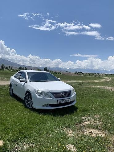 Toyota Camry: 2012 г., 2.5 л, Автомат, Бензин, Седан — 4
