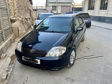 Toyota Corolla: 2002 г., Механика, Бензин, Седан