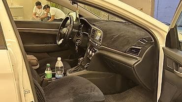 124 e500: Hyundai Elantra: 2018 г., 2 л, Бензин, Седан — 9