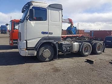старый тольчок: Тягач, Volvo, 2002 г., Без прицепа — 3