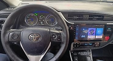 Продажа авто: Toyota Levin: 2019 г., 1.8 л, Электромобиль, Седан — 4