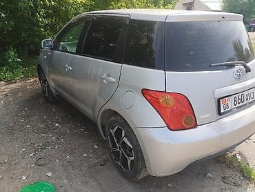 platz vitz: Toyota Ist: 2004 г., 1.3 л, Автомат, Бензин, Хэтчбэк — 4