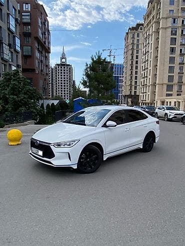 wuling mini ev: BYD Qin: 2020 г., Автомат, Гибрид, Лифтбек — 3