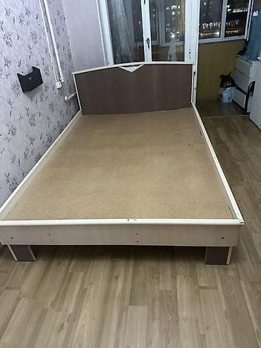 Офисная мебель: Двуспальная кровать, Б/у, Каркас без матраса, длина - 200 см — 5
