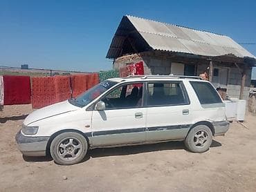 шариот: Mitsubishi Chariot: 1990 г., Универсал — 1