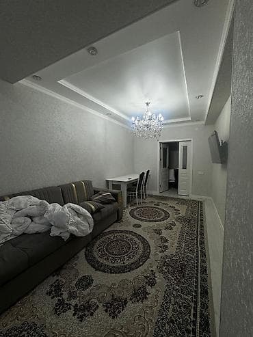 flat kant: Гостиная/зал с готовой обстановкой - Просторная прямоугольная комната — 2