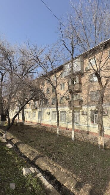 недвижимость город ош: 1 комната, 32 м², Хрущевка, 4 этаж, Старый ремонт — 1