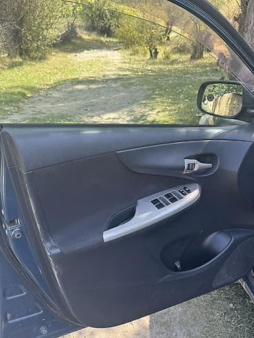 Toyota Corolla: 2008 г., 1.6 л, Робот, Бензин, Седан — 7