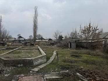 Үйлөр: 🏡 Продаётся уютный частный дом на большом участке — отличное место для — 7