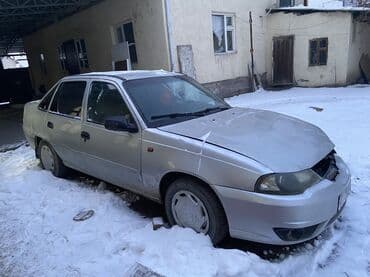 Daewoo Nexia: 2009 г., 1.5 л, Механика, Бензин, Седан