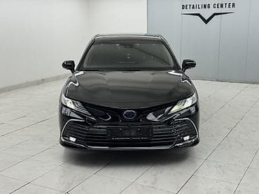 lexus e: Toyota Camry: 2021 г., 2.5 л, Типтроник, Гибрид, Седан — 2