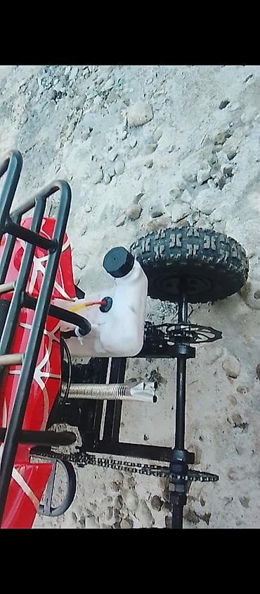 детский мопед на бензине: Детский бензиновый квадроцикл, красный (оформление «паутинка») — 5