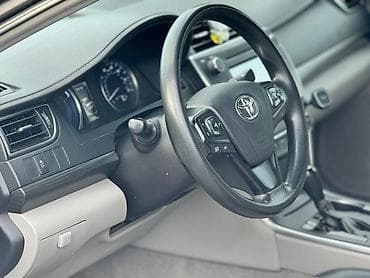 mersedes e320: Toyota Camry: 2017 г., 2.5 л, Вариатор, Гибрид, Седан — 8