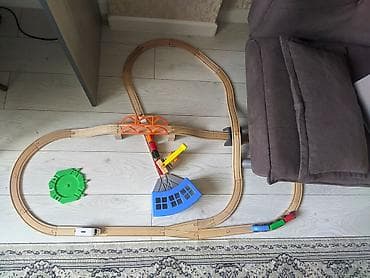 hot wheels bmw: Деревянная железная дорога IKEA LILLABO с поездами и аксессуарами — 4
