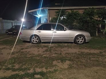 560 sec: Mercedes-Benz E-Class: 2000 г., Седан — 1