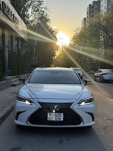лексус машины: Lexus ES: 2020 г., 2.5 л, Автомат, Гибрид, Седан — 1
