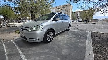 матих: Toyota Ipsum: 2002 г., 2.4 л, Автомат, Бензин, Минивэн — 3