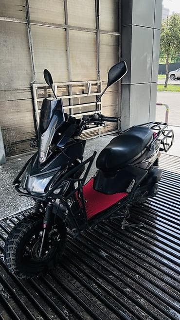 макси скутер 150 куб: Тип скутера 150 куб. см, Бензин, Б/у — 1