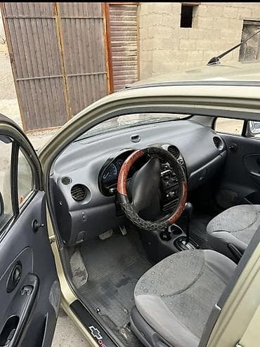 ВАЗ (ЛАДА): ВАЗ (ЛАДА) Priora: 2011 г., Кол менен иштөөчү, Бензин, Седан — 4