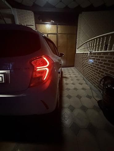 subaru 2020: Chevrolet Spark: 2018 г., 1 л, Автомат, Бензин, Хэтчбэк — 5