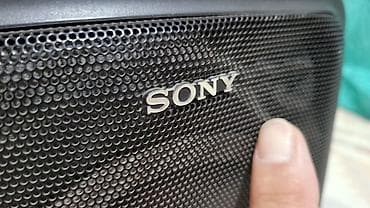 Sony бумбокс радио работает полностью, аукс работает, кассеты нужна — 9
