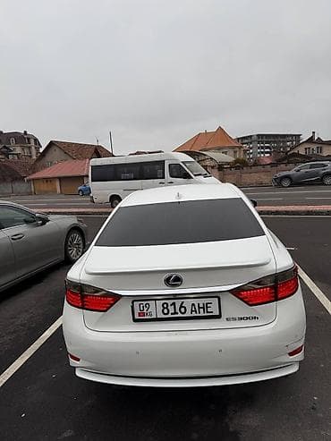 Lexus: Lexus ES: 2015 г., 2.5 л, Вариатор, Гибрид, Седан — 2