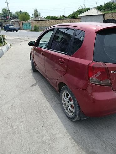 Продажа авто: Chevrolet Aveo: 2005 г., Механика, Хэтчбэк — 5
