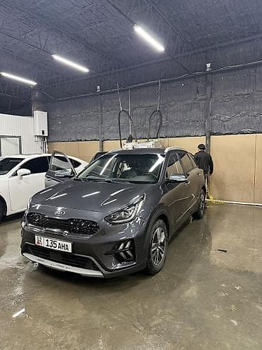 210 е55: Kia Niro: 2019 г., 1.6 л, Автомат, Гибрид, Кроссовер — 1