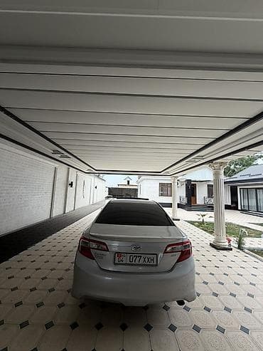 Toyota Camry: 2013 г., 2.5 л, Автомат, Бензин, Седан — 4