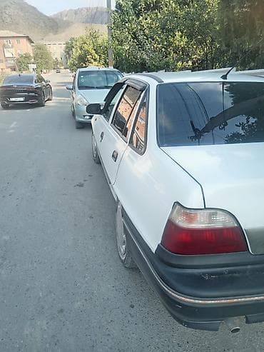 small car: Daewoo Nexia: 2006 г., 1.5 л, Механика, Бензин, Седан — 5