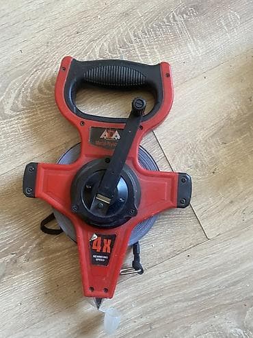 Рулетка измерительная ADA с открытым корпусом и рукояткой. - Тип