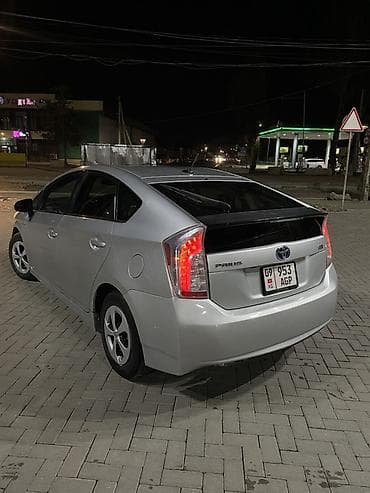 toyota гибрид: Toyota Prius: 2012 г., 1.8 л, Вариатор, Гибрид, Хэтчбэк — 2