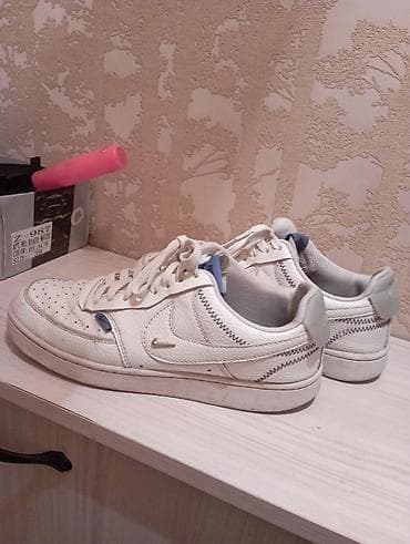 Кроссовки и спортивная обувь: Кроссовки Nike, низкие, белые. - Материал верха: текстурированная — 1