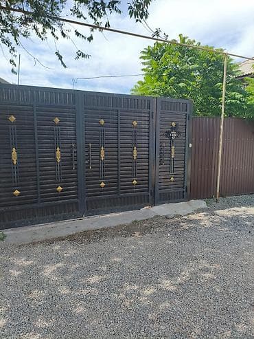 ленская: Продается дом 4 комнаты. Дом имеет просторную планировку, включающую — 1