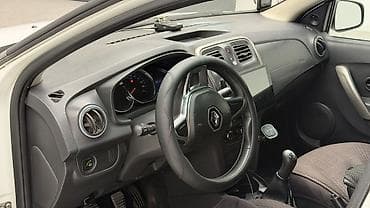 Продажа авто: Renault Logan: 2018 г., Механика, Газ, Седан — 6