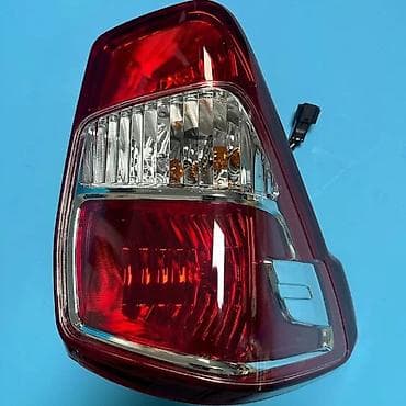 Продается задний фара плафон стоп сигналы sang yong musso sports — 1