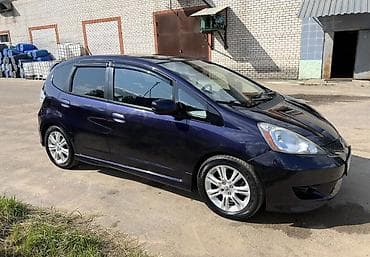 гоььф 3: Honda Fit: 2009 г., Бензин, Хэтчбэк — 2
