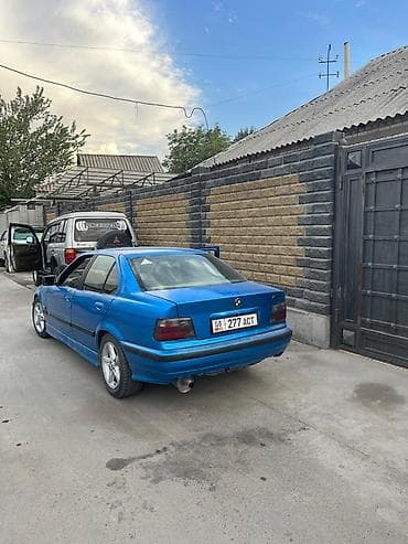 кузов е36: BMW 3 series: 1994 г., 2.5 л, Механика, Бензин, Седан — 5