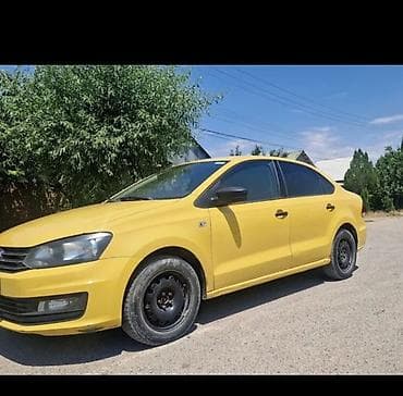 Транспорт: Volkswagen Polo: 2019 г., 1.6 л, Автомат, Газ, Седан — 2