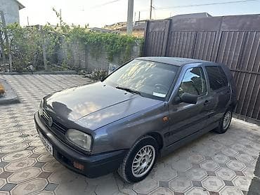 голыф 2: Volkswagen Golf: 1992 г., 1.8 л, Ручные, Бензин, Хэтчбэк — 3