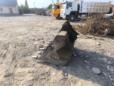 мини экскаватор колесный: Экскаватор, Гусеничный — 4