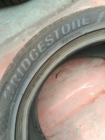 вдоль реки: Шины 275 / 40 / R 19, Лето, Легковые, Bridgestone — 2