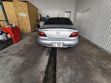 Унаа сатуу: Hyundai Avante: 1996 г., 1.6 л, Кол менен иштөөчү, Бензин, Седан — 2