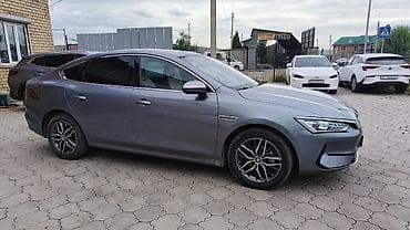 model y: BYD Qin: 2021 г., Автомат, Электромобиль, Седан — 3