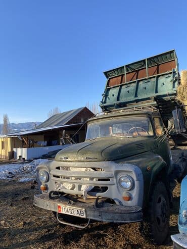 юмз троктор: ЗИЛ : 4.8 л | 1979 г. 120000 км Внедорожник — 6