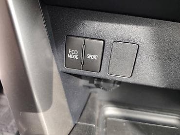 tsunami купить: Toyota RAV4: 2018 г., 2.5 л, Автомат, Бензин, Кроссовер — 6