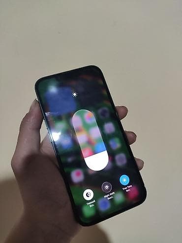 iphone iphone: IPhone 13, Б/у, 128 ГБ, Зеленый, Чехол, Защитное стекло, 80 % — 5