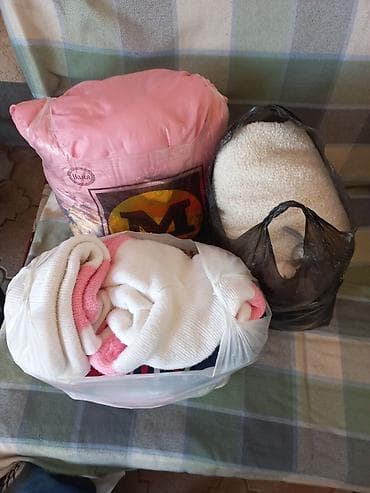 зимний халат: ОТДАМ ДАРОМ. АДРЕС РАЙОН Кудайбергена — 1