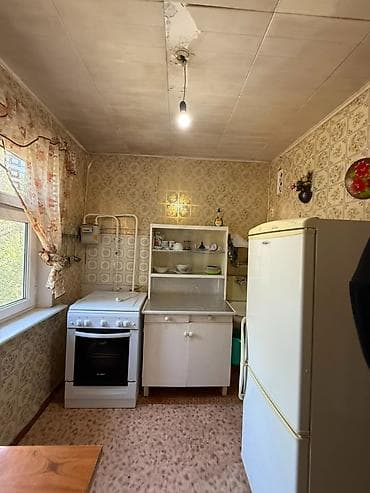 3 комнаты, 58 м², 3 мкр 104 серия, 4 этаж, Старый ремонт — 5
